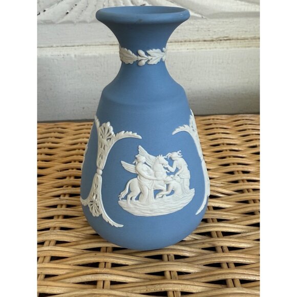 Vintage 70's Wedgwood Blue Jasperware Posy Bud Vase With Neoclassical Relief - Picture 1 of 11